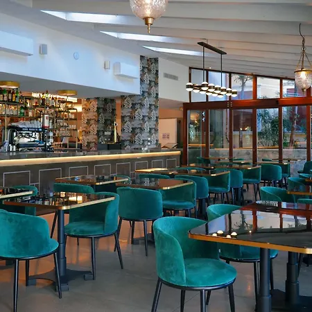 Boutique E Relax * לאזיסה