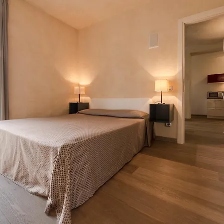Boutique E Relax * لاتيزي